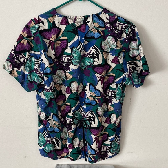 Vera Bradley & other brand Scrub Tops- Lot of 4 - - Picture 14 of 14